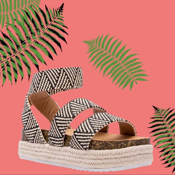 QUPID Cancun Tribal Print Boho Platform Espadrille Sandal - Picture 2 of 7